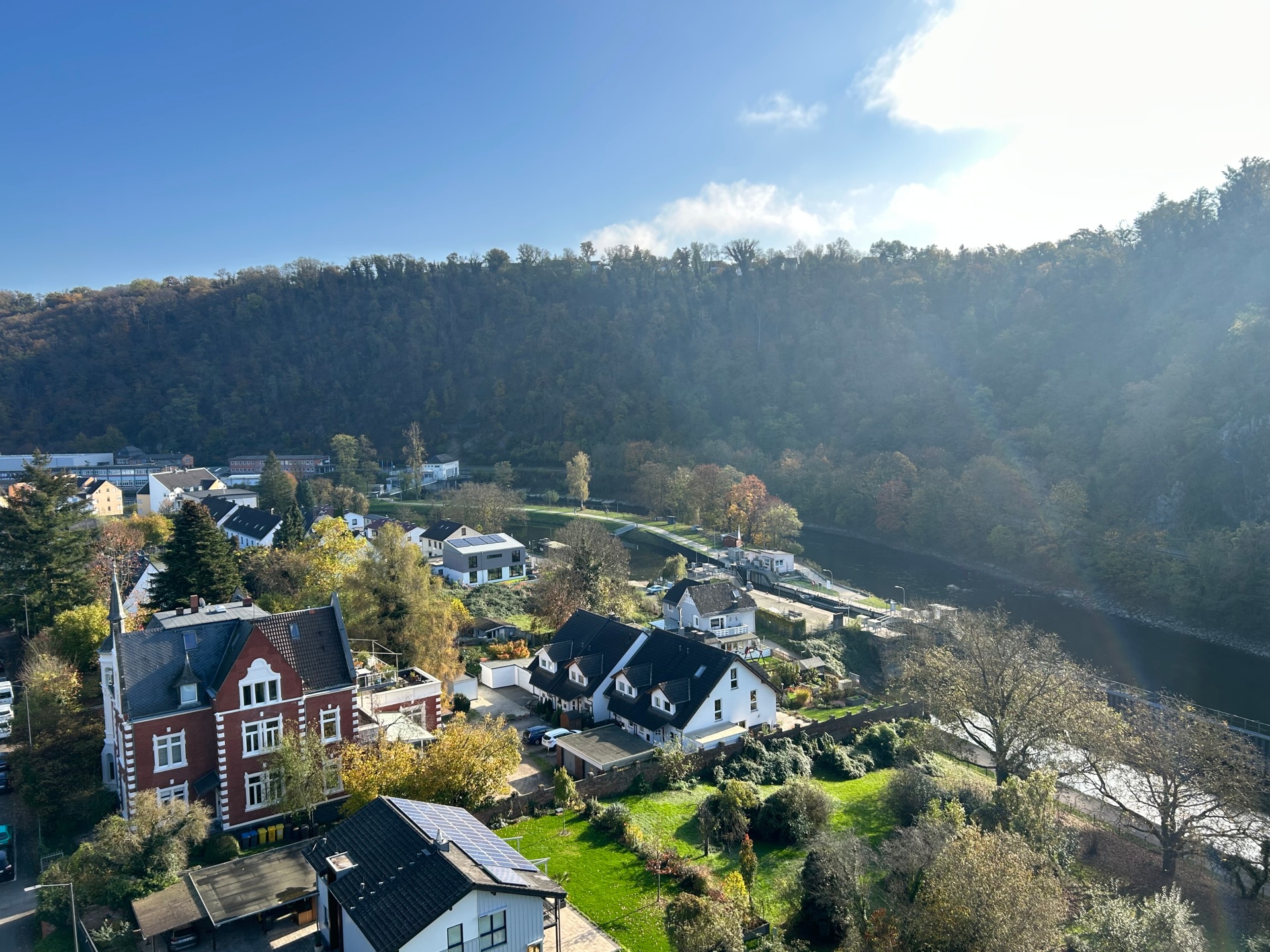 Blick von der Lahnbrücke auf Lahnstein 