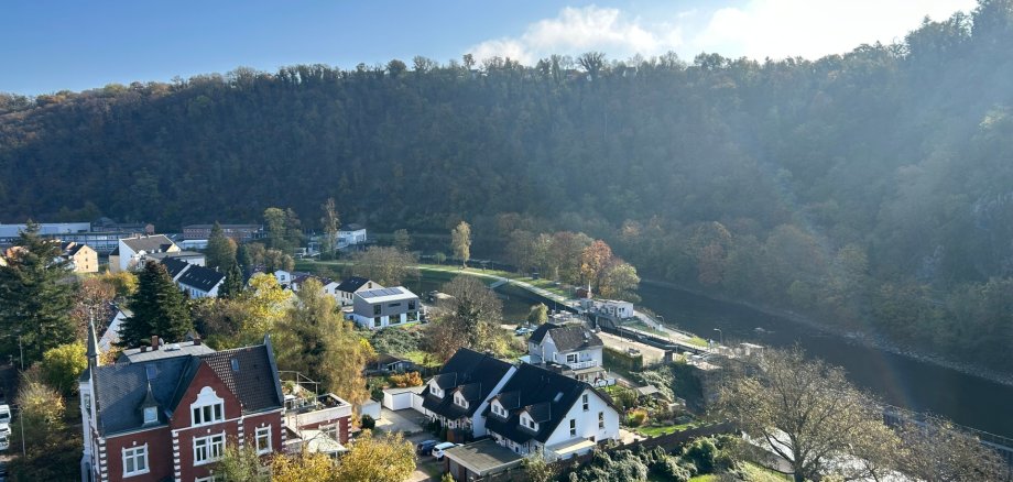 Lahnstein von oben Blick von der Lahnbrücke auf Lahnstein