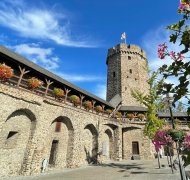 Hexenturm Blick vom Salhofplatz auf den Hexenturm