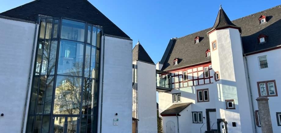 Das Theater Lahnstein von außen im historischen Gebäude des Nassau-Sporkenburger Hofs