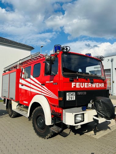 Löschfahrzeug von schräg vorne