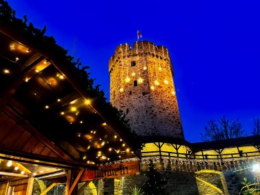 Hexenturm Lahnstein mit Weihnachtsbeleuchtung Hexenturm Lahnstein mit Weihnachtsbeleuchtung